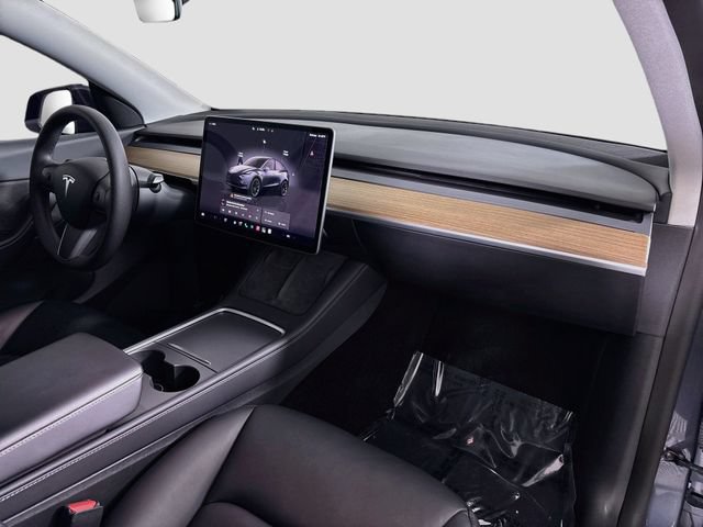 Used 2022 Tesla Model Y Long Range AWD/4WD image 27
