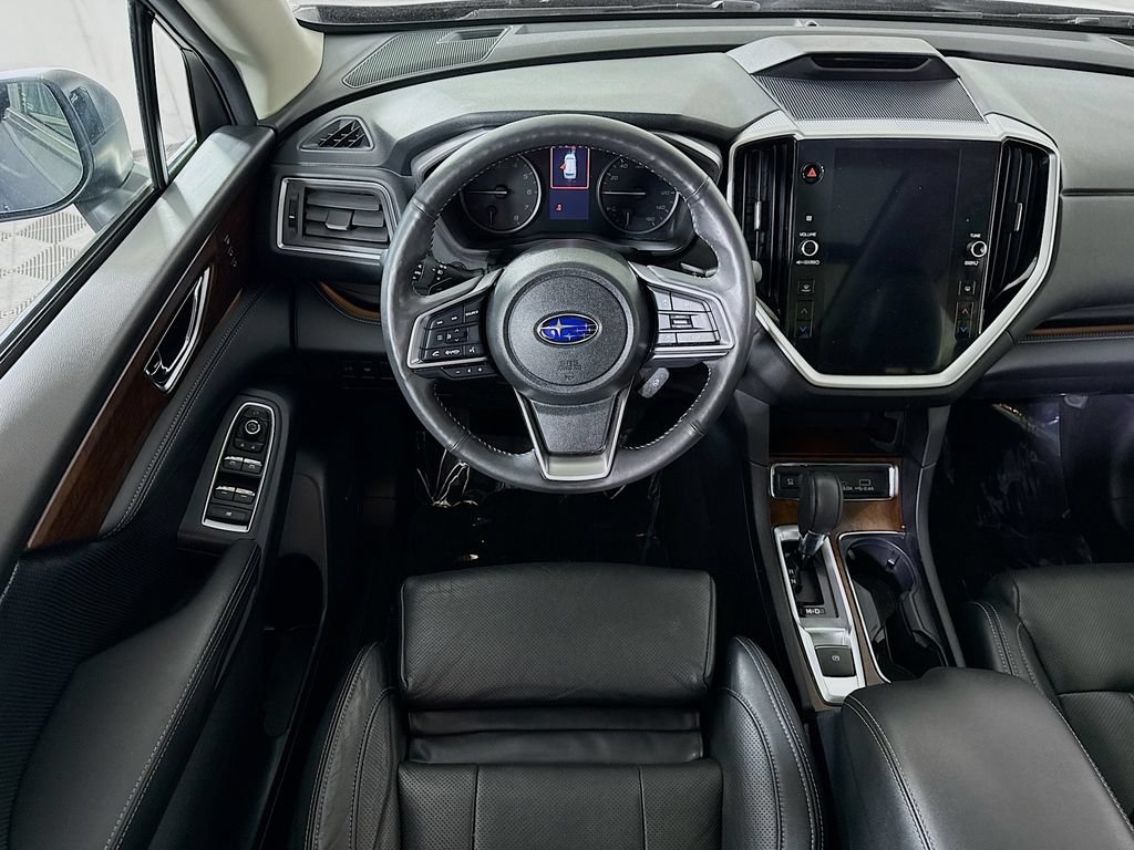 Used 2023 Subaru Ascent Touring AWD/4WD image 4