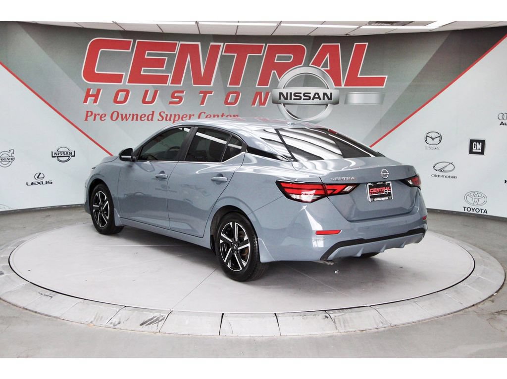 Certified 2025 Nissan Sentra SV FWD image 3