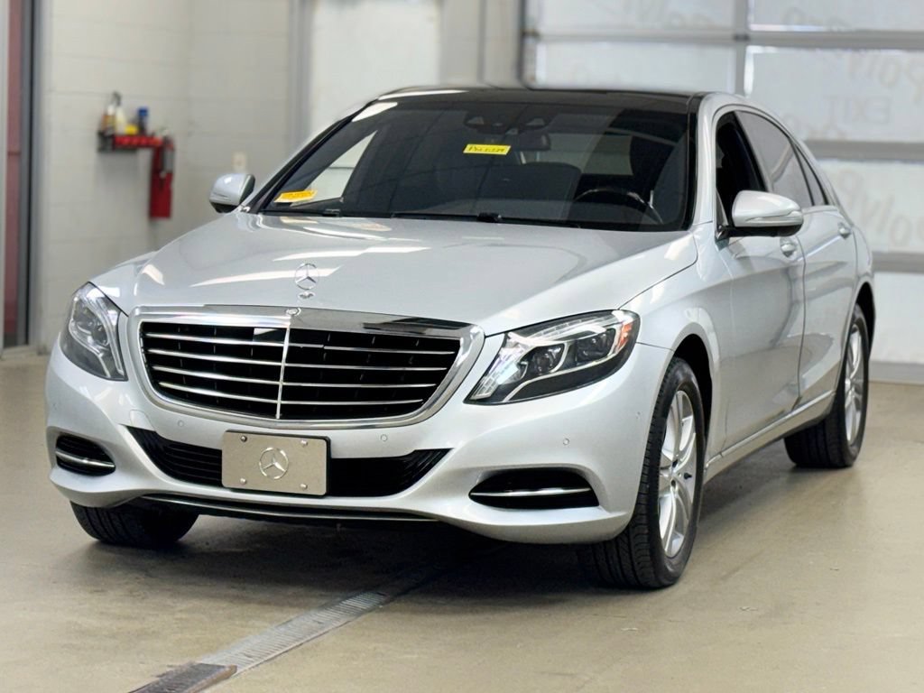 Used 2017 Mercedes-Benz S 550 4MATIC Sedan image 3