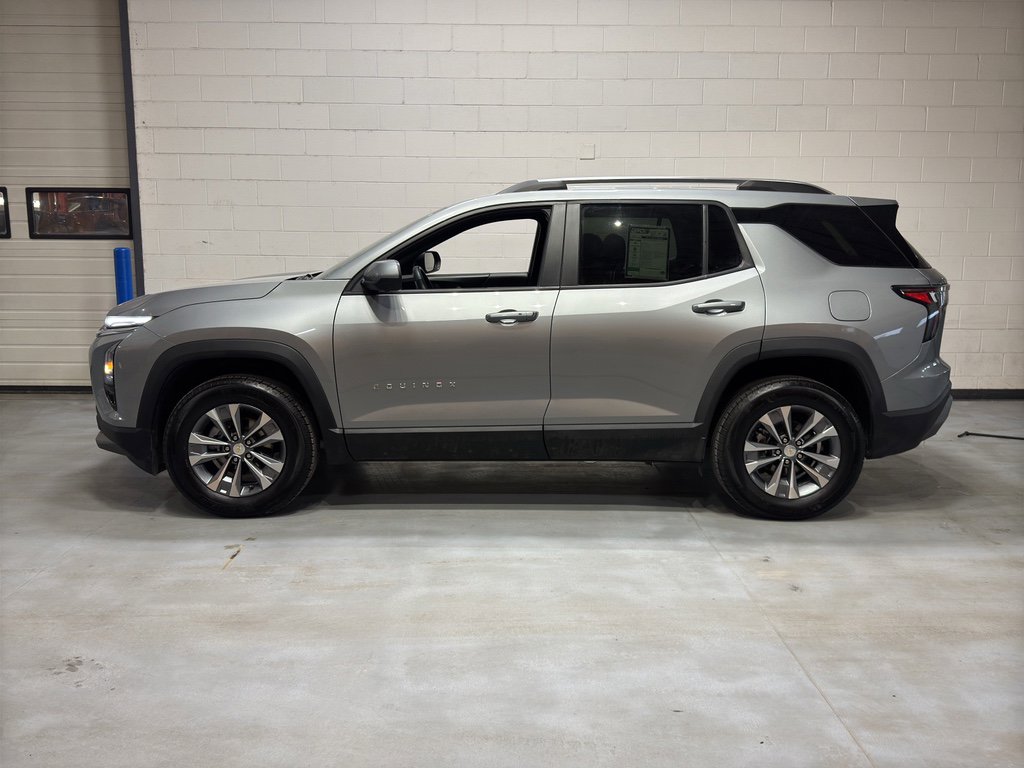 Used 2025 Chevrolet Equinox LT w/ Convenience Package II image 2