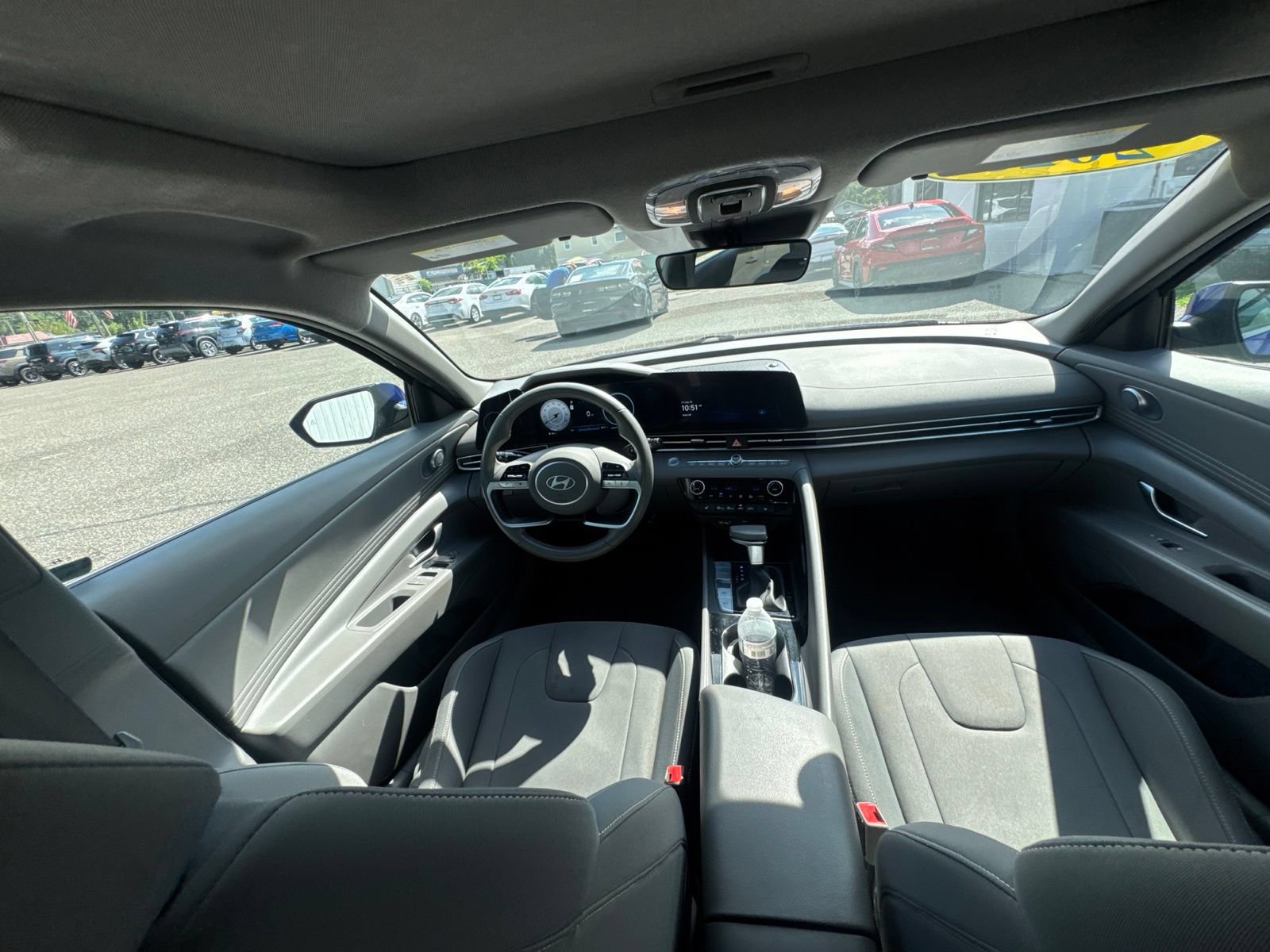 Used 2025 Hyundai Elantra SEL FWD image 18
