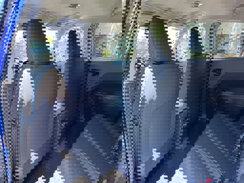 Certified 2025 Subaru Crosstrek 2.0i Premium image 12