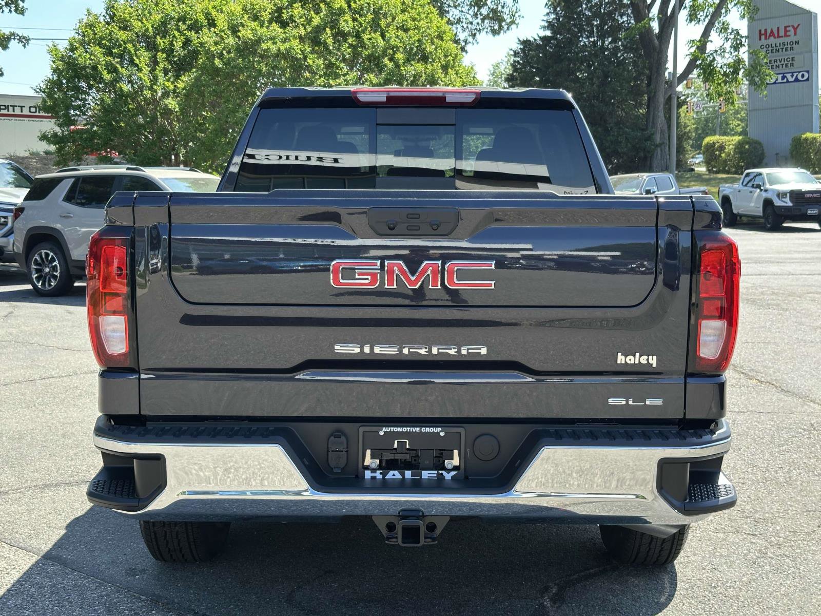 New 2025 GMC Sierra 1500 SLE w/ Preferred Package image 19