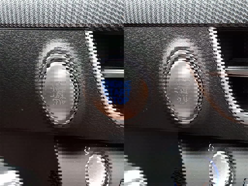 Used 2025 Hyundai Sonata Limited image 23