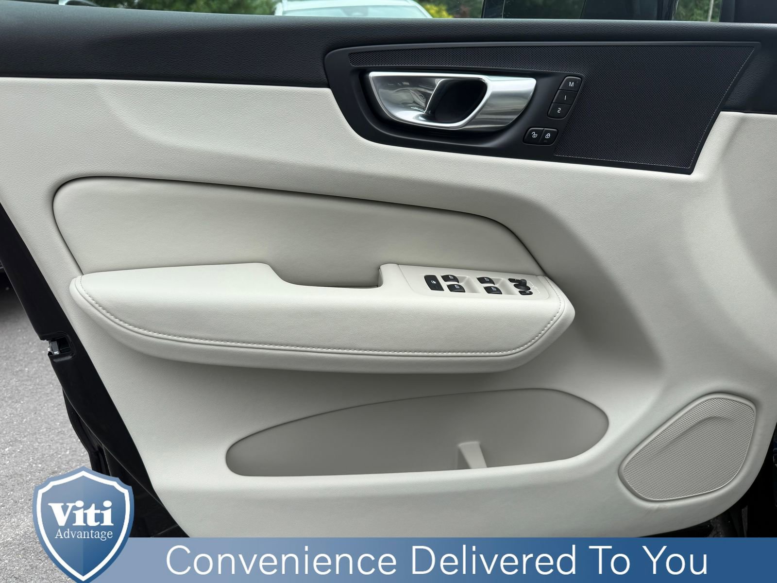 Certified 2024 Volvo XC60 B5 Core w/ Protection Package Premier image 16