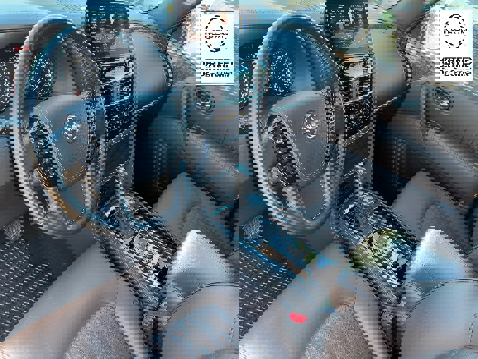 Certified 2024 Nissan Armada Platinum image 19