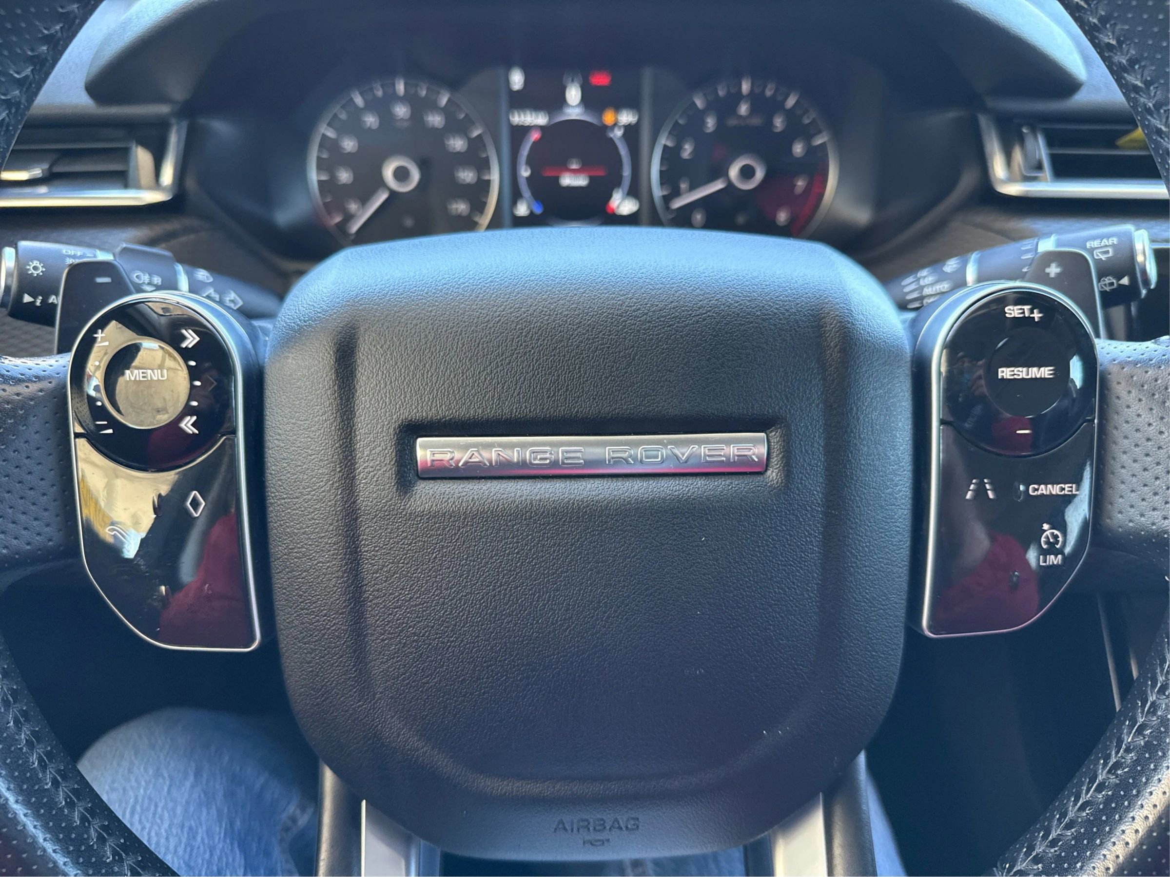 Used 2020 Land Rover Range Rover Velar S image 16
