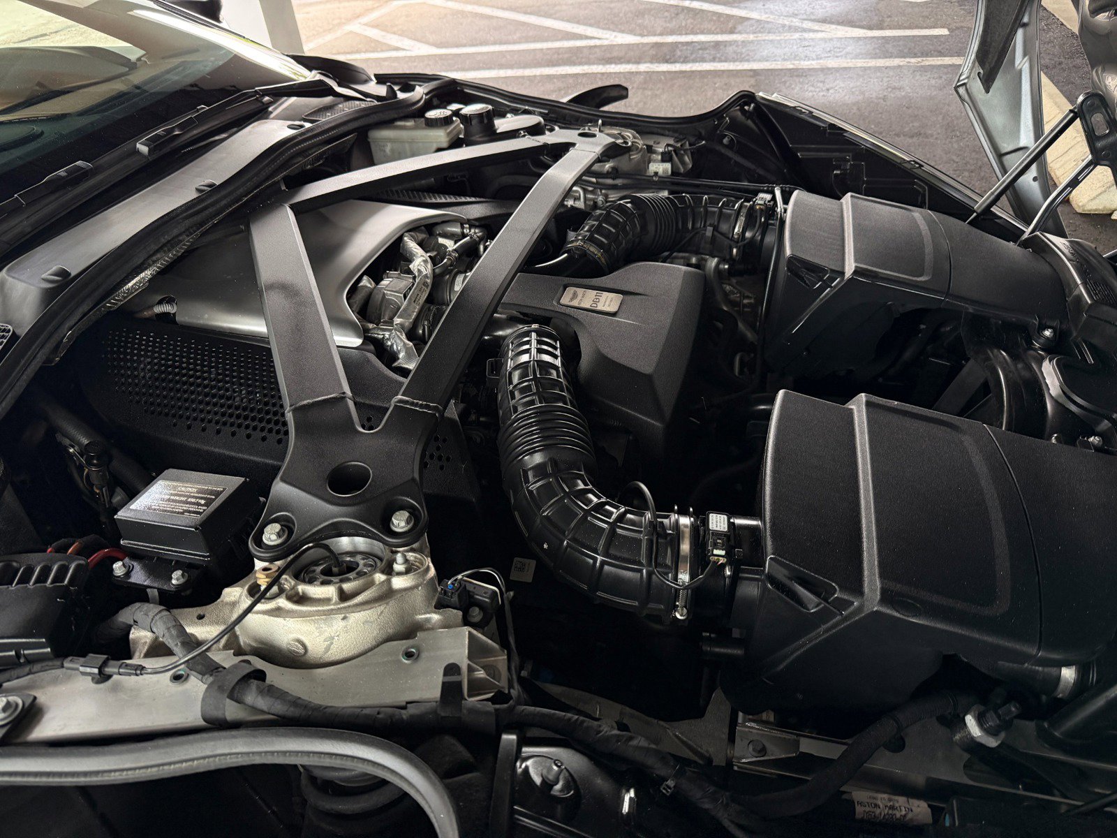 Used 2020 Aston Martin DB11 Volante RWD image 42