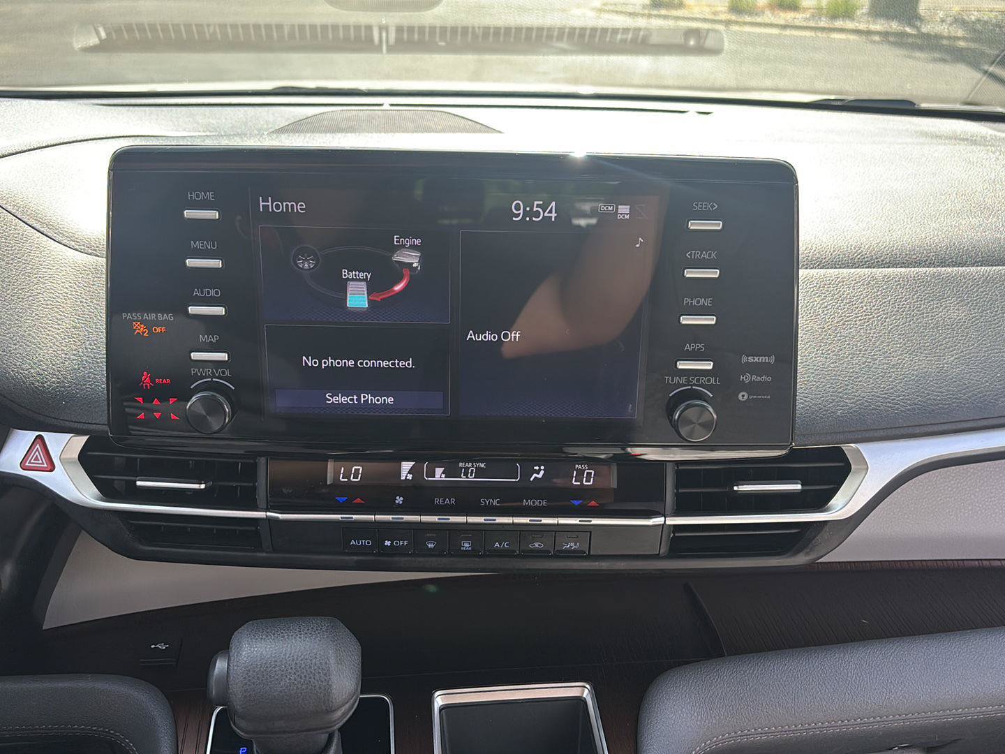Used 2023 Toyota Sienna LE AWD/4WD image 32