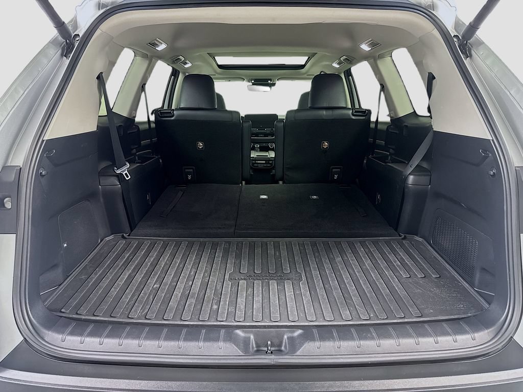 Used 2024 Toyota Grand Highlander AWD image 25