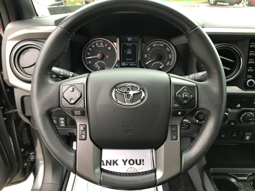 Used 2022 Toyota Tacoma TRD Off-Road w/ TRD Premium Off Road Package AWD/4WD image 15