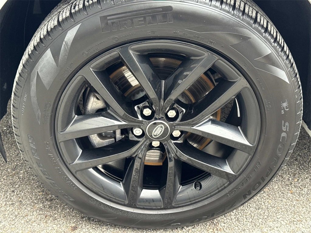 Certified 2025 Land Rover Discovery Sport S image 10