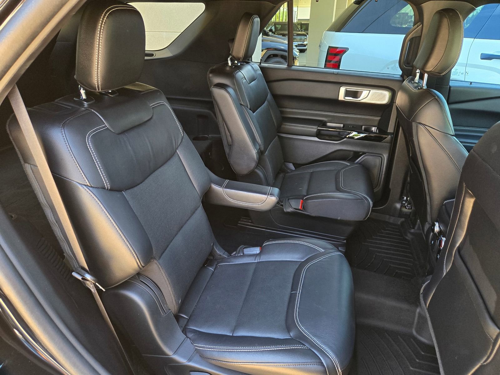 Used 2023 Ford Explorer ST w/ Equipment Group 401A AWD/4WD image 27