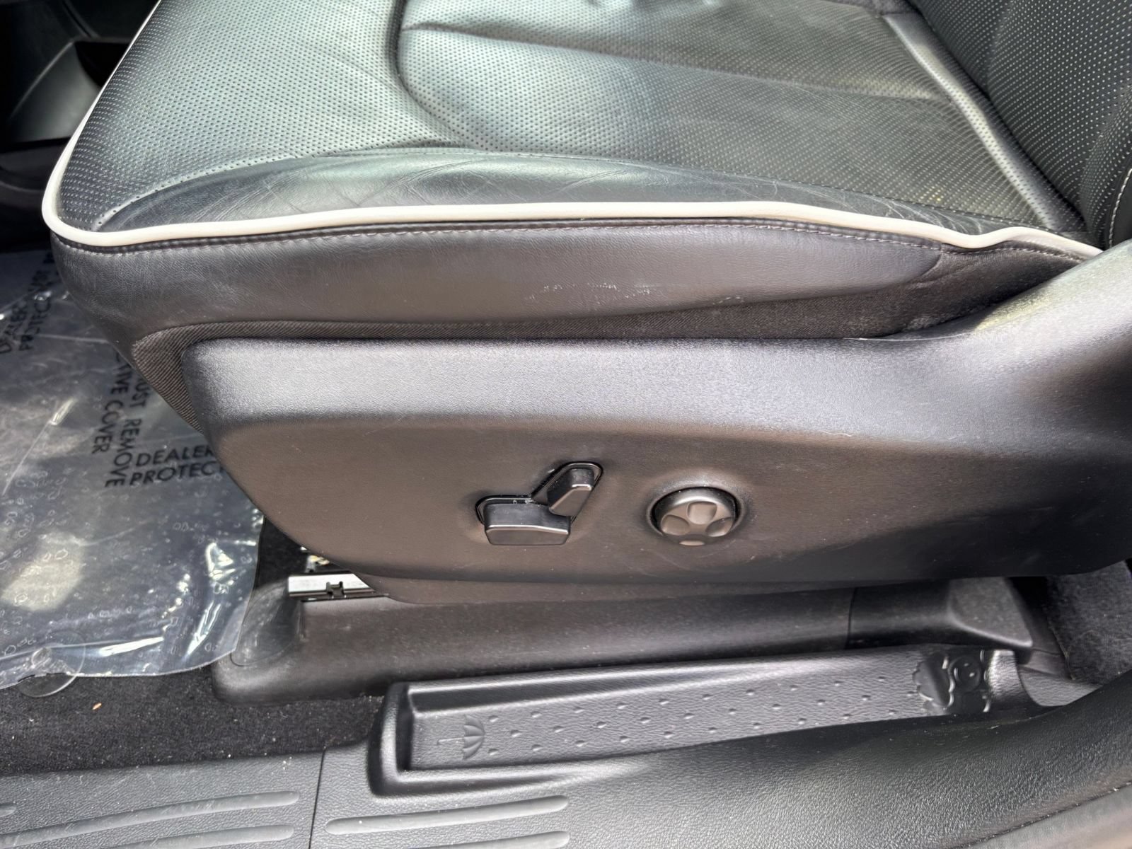 Used 2025 Chrysler Pacifica Limited FWD image 22