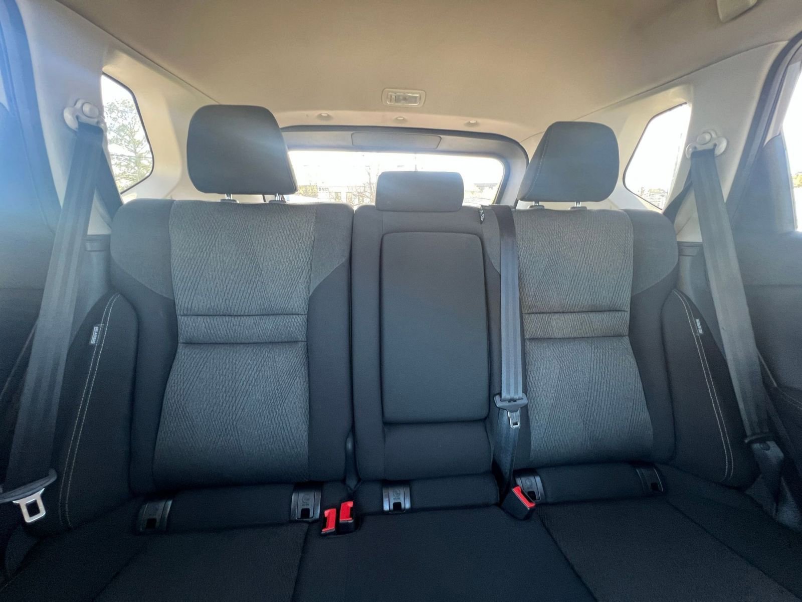 Used 2025 Nissan Rogue SV image 39