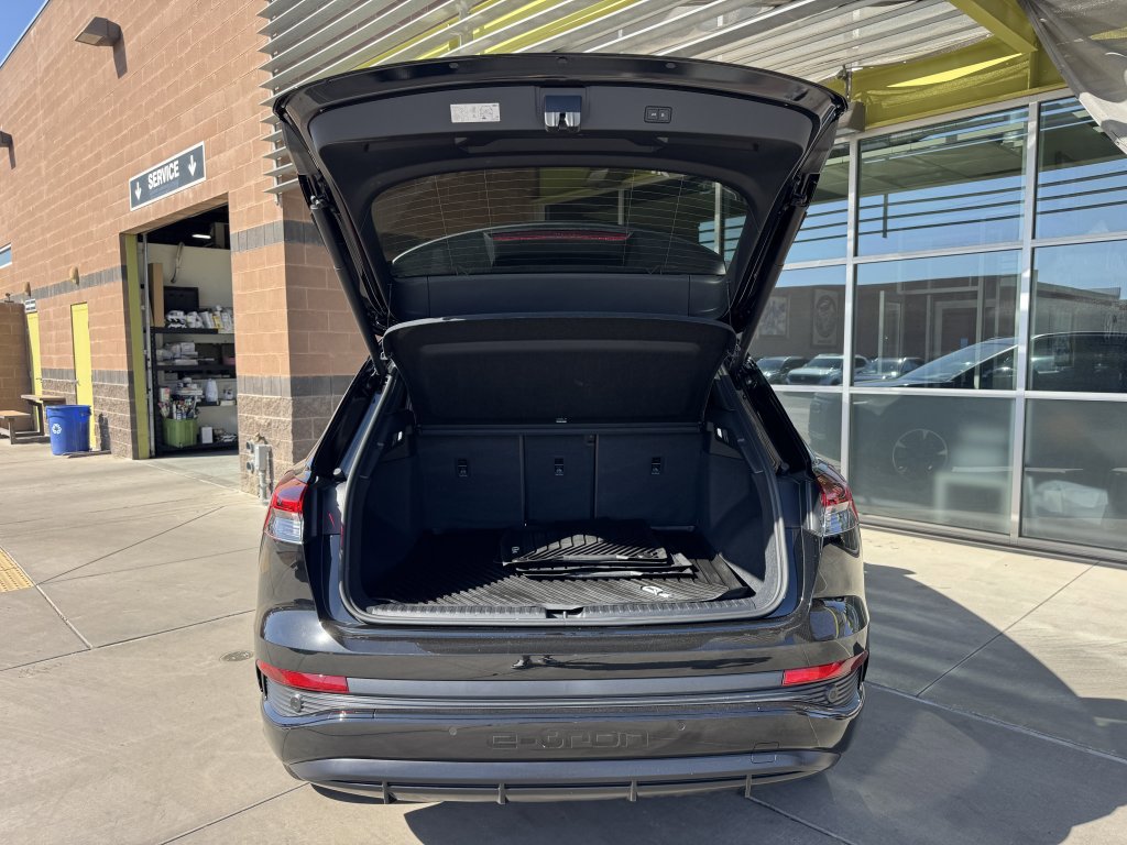 Used 2024 Audi Q4 e-tron Premium Plus w/ Premium Plus image 41