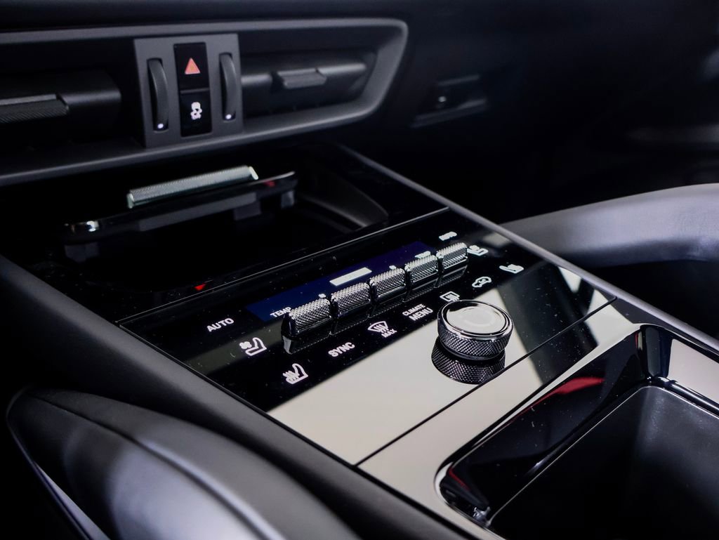 New 2026 Porsche Cayenne GTS image 25
