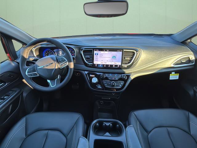New 2026 Chrysler Pacifica Select image 24