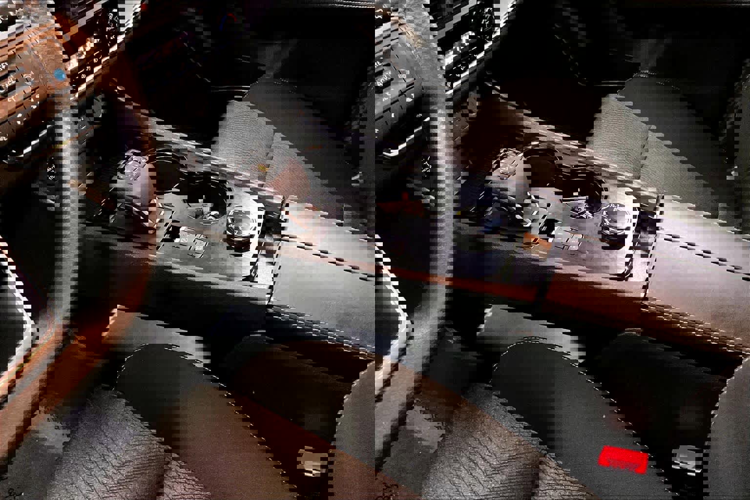 Used 2024 Nissan Rogue SV image 15