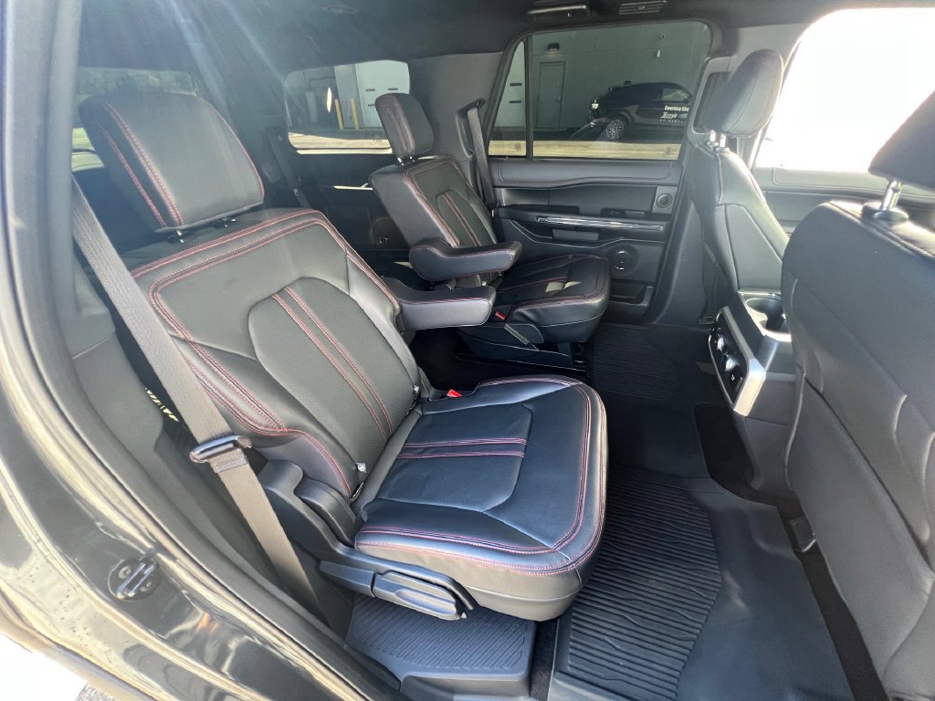 Used 2023 Ford Expedition Limited AWD/4WD image 25