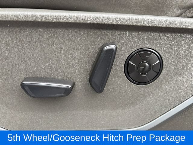 Used 2025 Ford F350 Platinum w/ Platinum Plus Package AWD/4WD image 16
