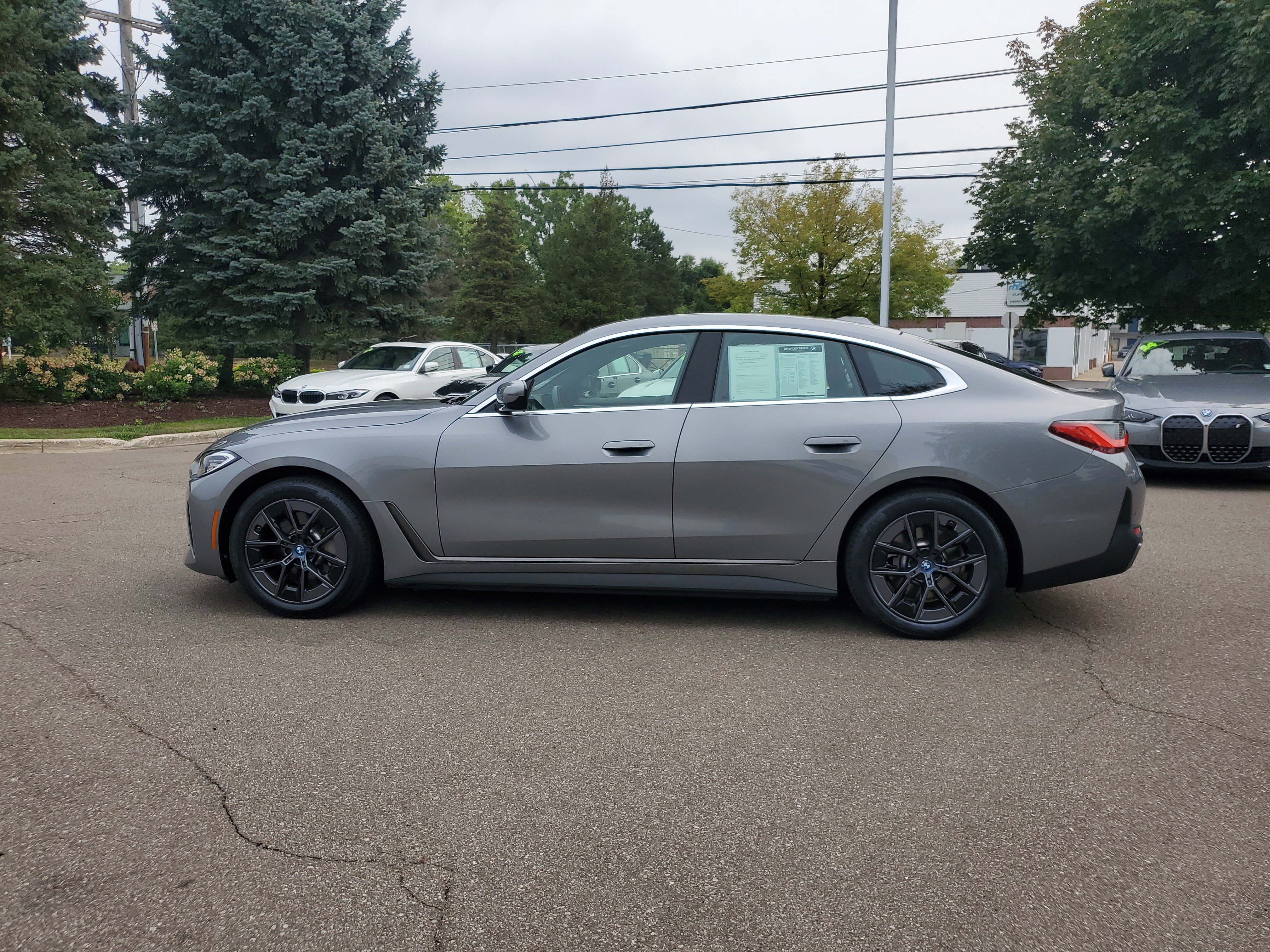 Used 2023 BMW i4 eDrive35 w/ Premium Package RWD image 2