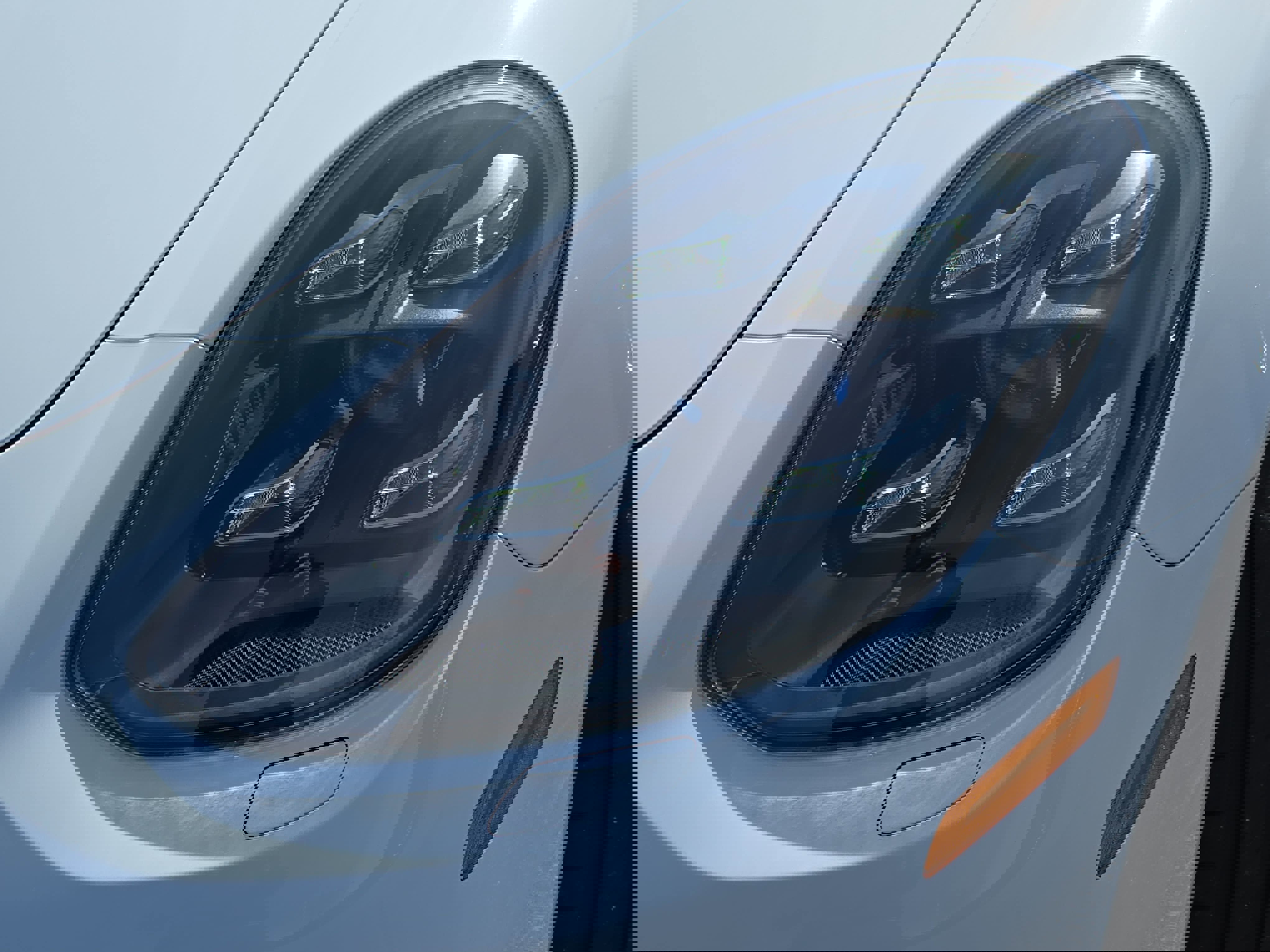 Used 2020 Porsche Panamera GTS image 33