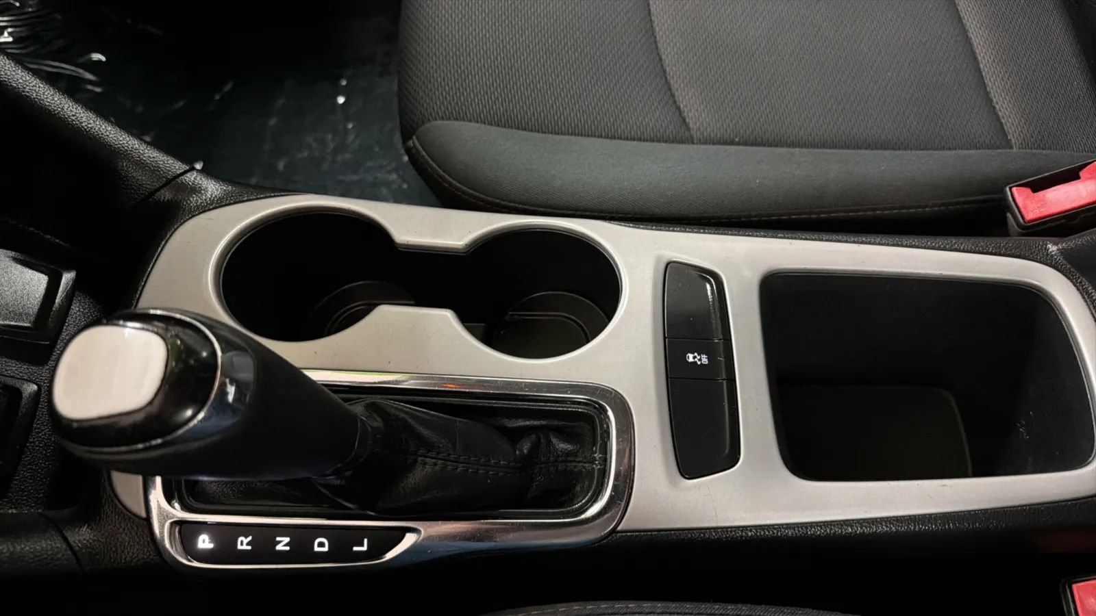 Used 2017 Chevrolet Cruze LS FWD image 12