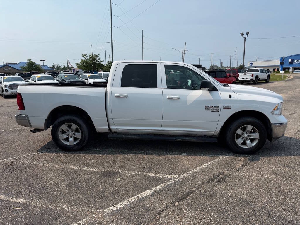 Used 2022 RAM 1500 Classic SLT w/ Electronics Convenience Group AWD/4WD image 6