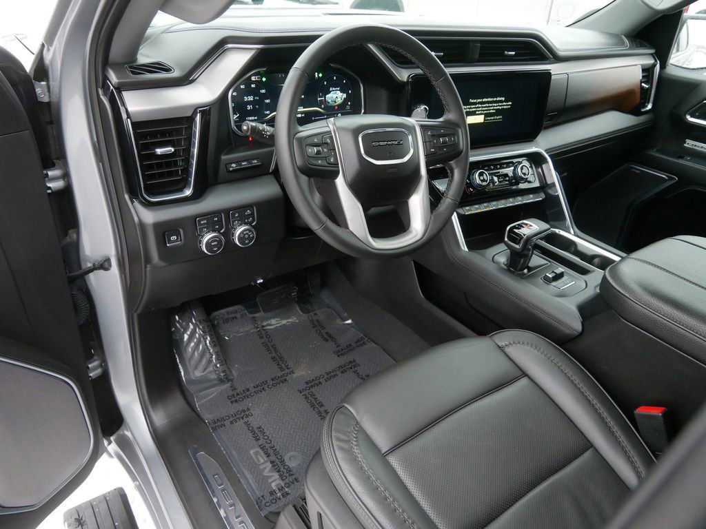 Used 2024 GMC Sierra 1500 Denali w/ Denali Reserve Package image 12
