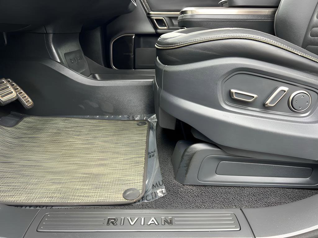 Used 2022 Rivian R1T Launch Edition image 57
