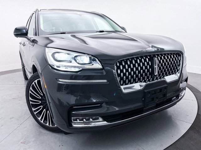 Used 2023 Lincoln Aviator Black Label w/ Dynamic Handling Package image 3