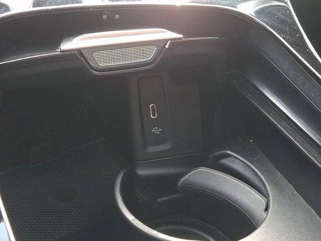 Used 2023 Mercedes-Benz GLC 300 4MATIC image 28