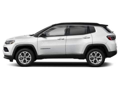 Used 2025 Jeep Compass Limited image 3