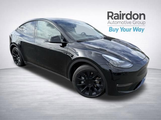 Used 2024 Tesla Model Y Long Range image 1
