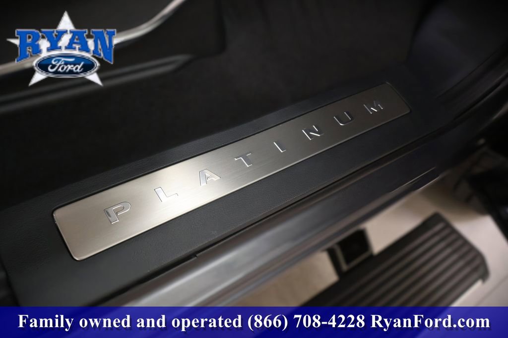 New 2026 Ford F250 Platinum w/ FX4 Off-Road Package image 35
