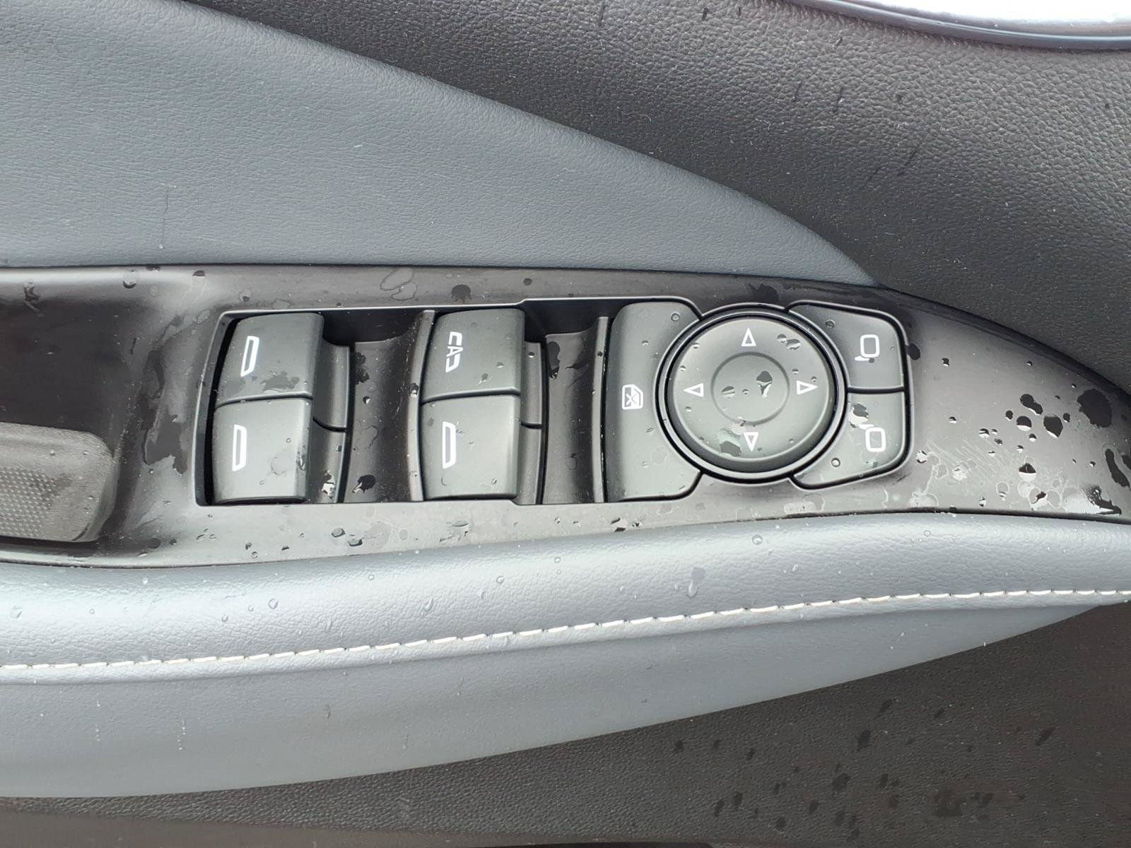 Used 2019 Buick Enclave Essence AWD/4WD image 26
