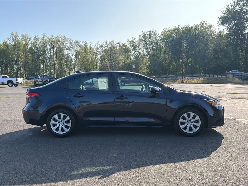 Used 2024 Toyota Corolla LE FWD image 28