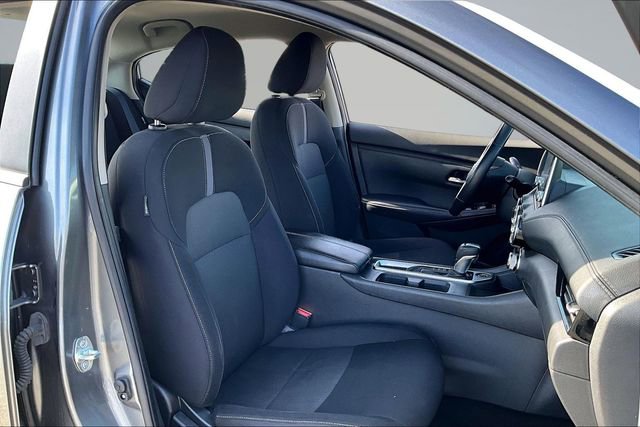 Used 2022 Nissan Sentra SV image 27