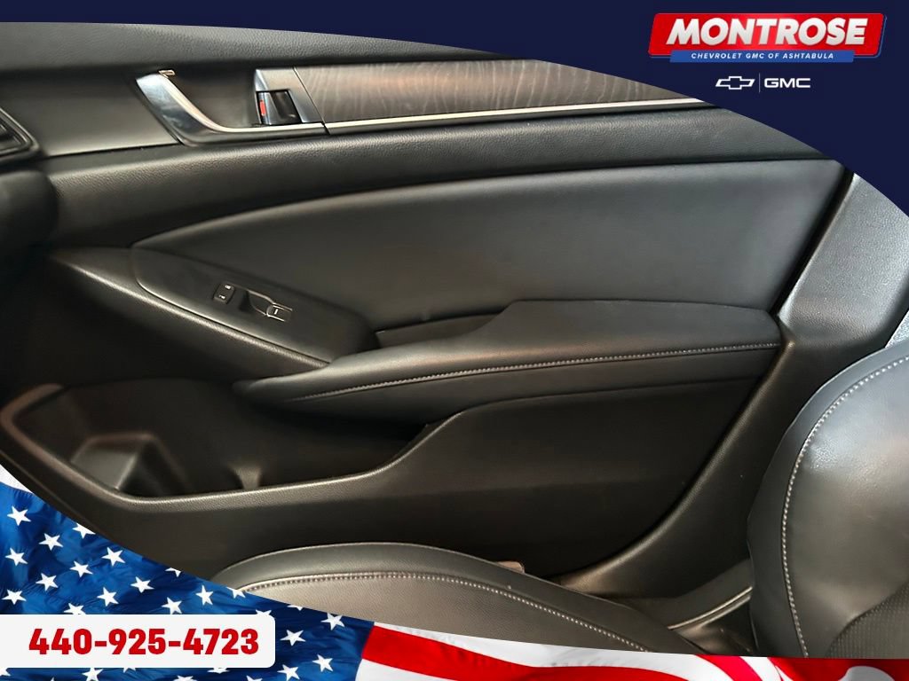 Used 2018 Honda Accord Touring image 12