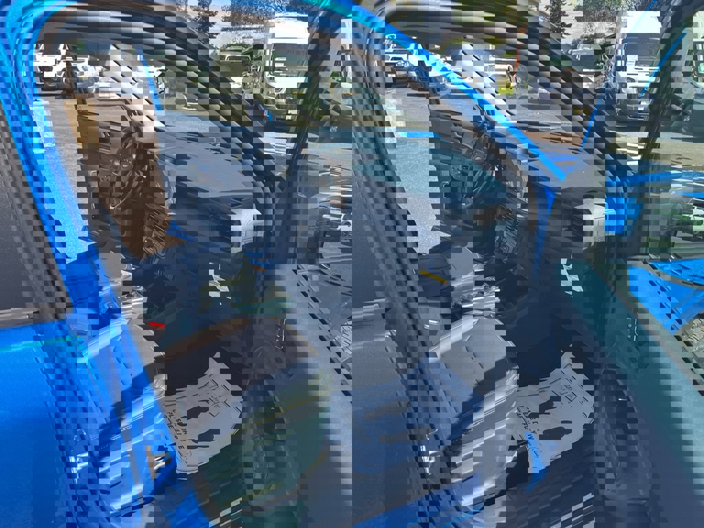 New 2025 Ford Maverick Lobo image 26