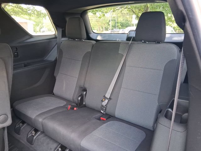 Used 2023 Chevrolet Traverse LT w/ LPO, Floor Liner Package AWD/4WD image 21