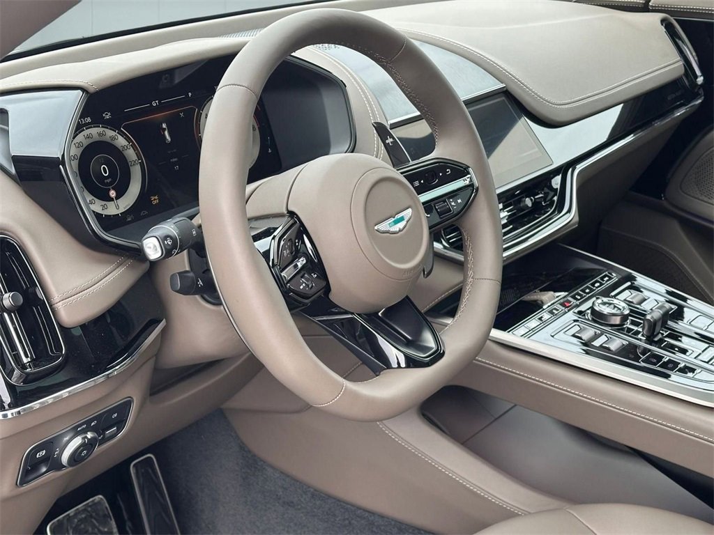 New 2026 Aston Martin DBX 707 image 4