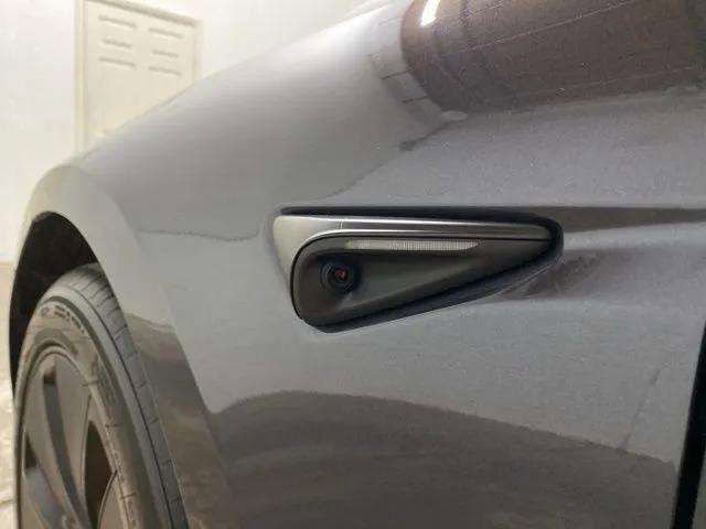 Used 2025 Tesla Model 3 Long Range image 94