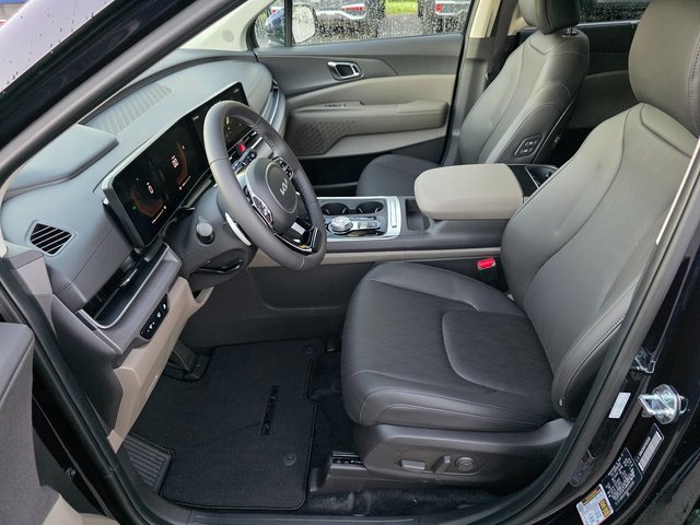 New 2026 Kia Carnival EX image 15