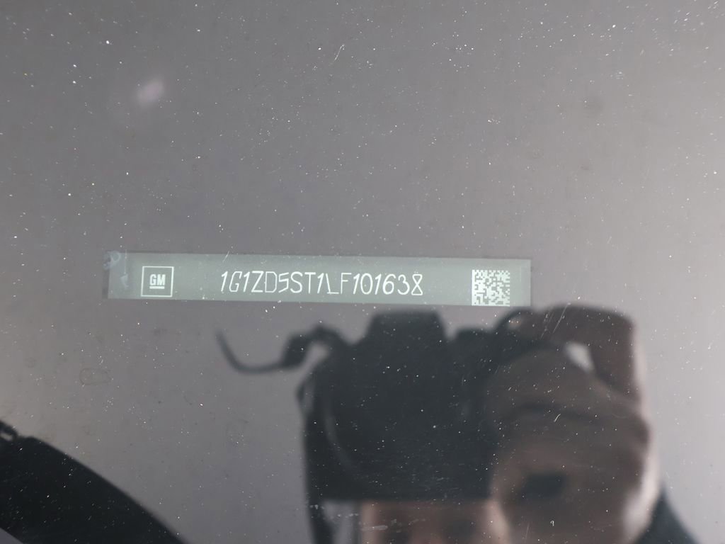 Used 2020 Chevrolet Malibu LT image 44