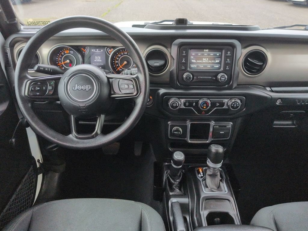 Used 2018 Jeep Wrangler Unlimited Sport AWD/4WD image 21