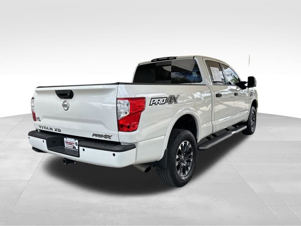 Used 2019 Nissan Titan PRO-4X w/ Pro-4x Convenience Package image 3