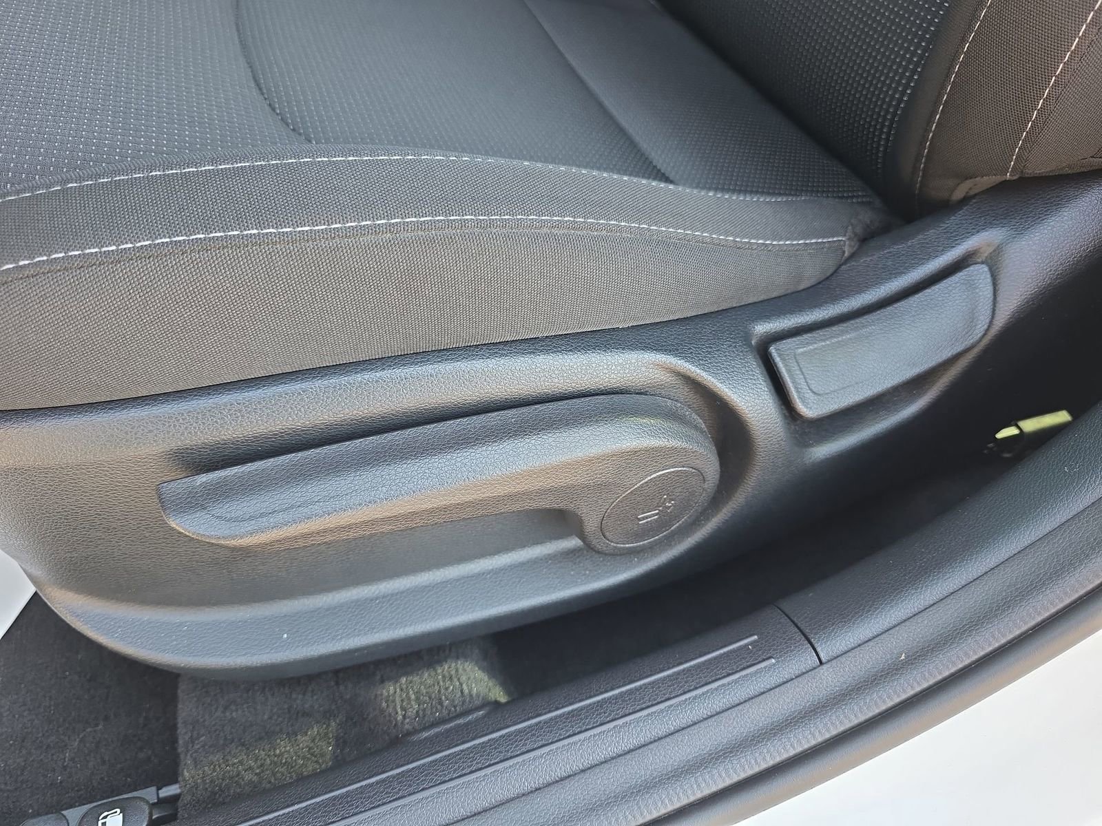 Used 2021 Kia Forte FE image 18